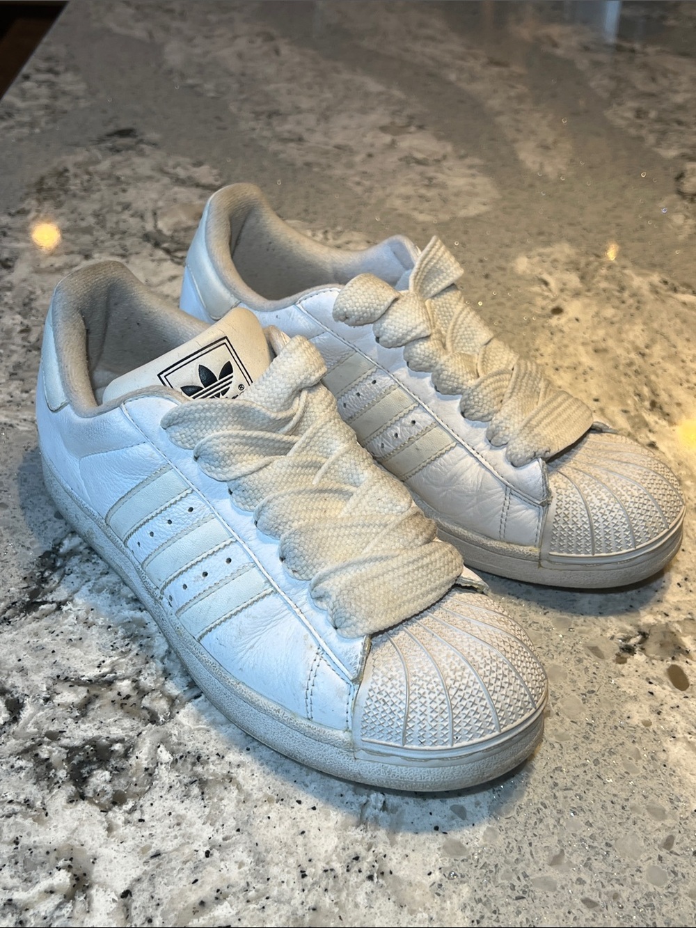 Adidas Superstar White Leather Shell Toe Sneakers Size 9 EUC